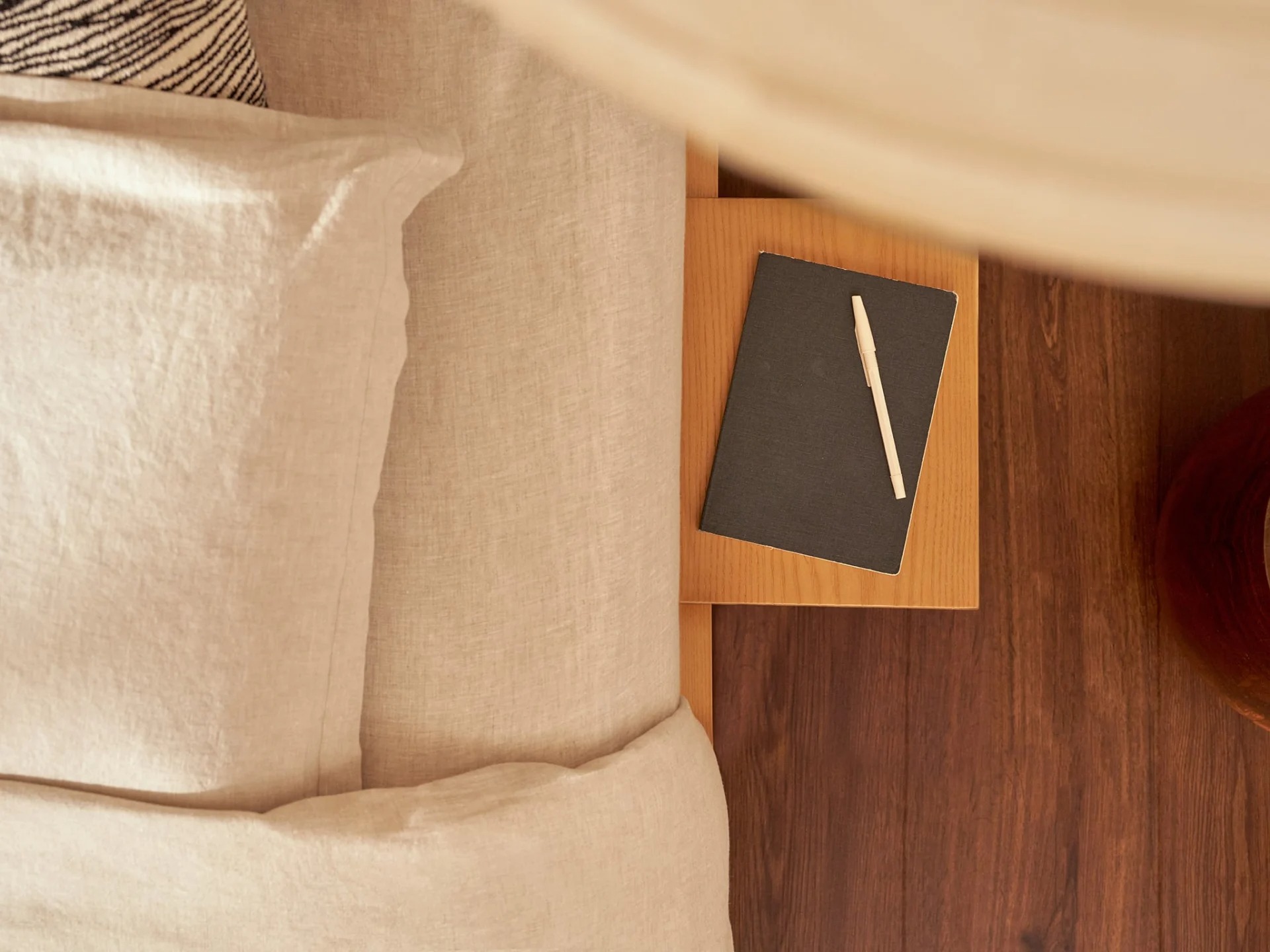 Amazon｜koala (R) ベッドサイドテーブル 【アーバンベッド サイド